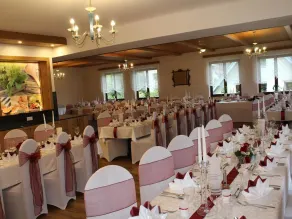 Jogllandzimmer - Restaurant Hold - Image 3