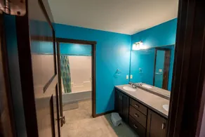 Perfect EAA Rental for a large group less than 10 miles from EAA! - Image 5