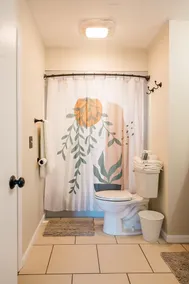Estate on 68 Retreat-Near Yellow Springs+ Hot Tub + Pets - Image 4