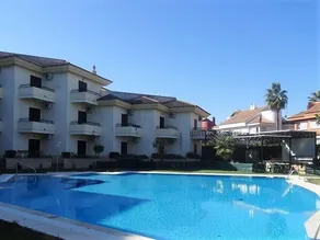 Estudio Vista Piscina - Image 4