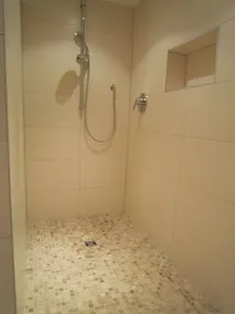 Uma quinta cuidadosamente renovada, isolada, numa localização tranquila. - Image 3