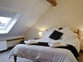 3 bedroom accommodation in Llanddowror, near Laugharne - Image 3
