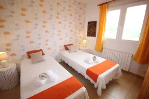 Vacker villa med privat pool, super lugnt område - Image 3