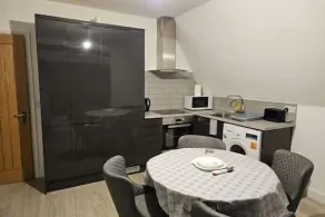 Luxury 2 Bedroom Flat in Bedford - Image 3
