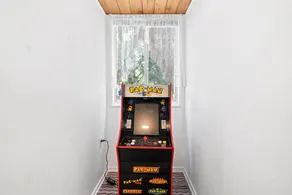 Gnome Chalet - Pet Friendly/Fenced Yard, Close to Slopes, Arcade Game, Game Table - Image 3