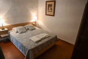 Provençal house in the middle of vineyards with swimming pool and tennis court - Image 5