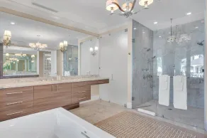 Waterfront | Heated Pool | Canal View & Access | Mimosa Key | VlLLAS - Image 2