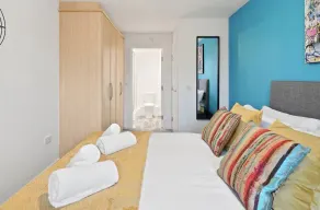 25 Off Weekly Contractor & Family Apt - Image 5