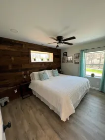 Fully Renovated Cottage - Minutes from Appalachian Trail & Carvins Cove - Image 5