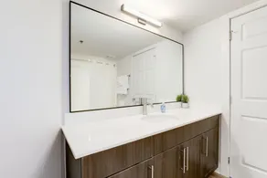 Elegant 2BR Apartment Minutes From DC - Image 4