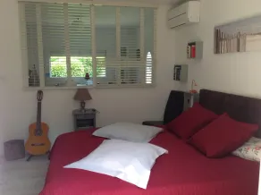 In der Nähe von Aix en Provence<br>Unabhängiges Studio 65 € / Nacht<br>400 € die Woche 1 Oktober / 30/04 <br><br><br><br> - Image 4