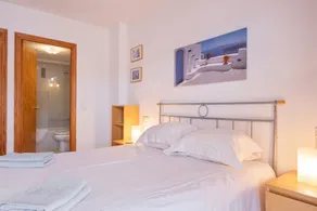 Penthouse Apartment with Mountain and Sea Views from private roof terrace. - Image 5