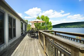 Boxer Overlook - Image 1