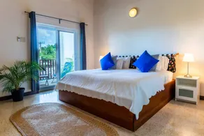 Hospitality Expert CB4: Pool, Beach & Chef - Image 5