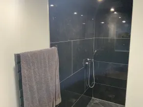 Comfortable chalet with heated pool - Image 2