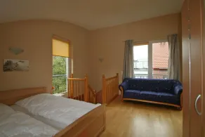 Apartment over 2 floors with 2 balconies and views of the sea and the countryside - Image 5