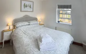Campden Place - 2 Bed Home in Central Chipping Campden - Image 5