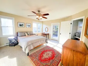 Modern home, minutes to Waterbury, Stowe, and Sugarbush - Image 5