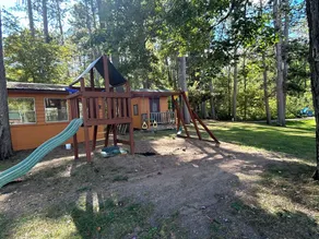 Great vacation getaway on premier lake!! - Image 2