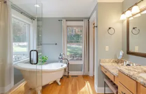 One Story Luxury near Hendersonville & the Biltmore! - Image 2