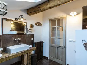 Stunning property between Alpilles and Luberon - Image 2