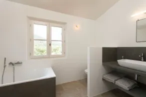 Charming property in the heart of an exceptional site with a breathtaking view - Image 2