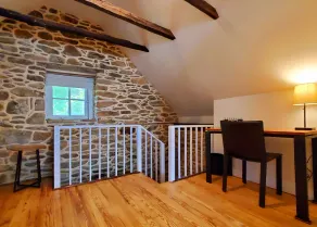18th Century Stone Cottage minutes from historic Middleburg - Image 3