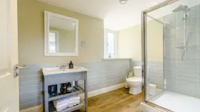 Superb, expansive 5 bedroom former farm house in Broadway - The Farmhouse - Image 4