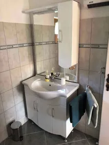 Studio with air conditioning and Internet access - Image 2