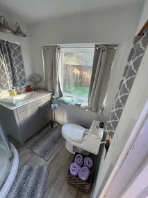 Zenful Avo-Cottage w/hot tub — 5 min from the beach & hiking! - Image 3