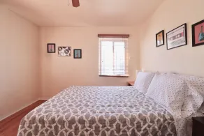 Cute and spacious 1 bedroom in a great location - Image 3