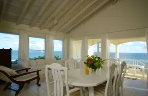 L'appartamento con vista da un milione di dollari proprio sulla Silver Sands Beach - Image 5