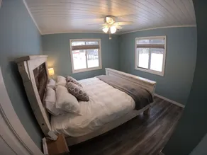 Modern Cozy Cottage w/ Lake Access - Image 5
