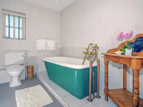 3 bedroom accommodation in Llanreithan, near Croesgoch - Image 3