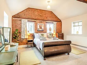 5 bedroom accommodation in Wainfleet, near Skegness - Image 5