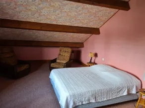 Charming holiday home with private heated pool - Image 3
