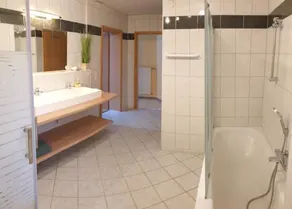 Große Maisonette-Wohnung-nur 5 min zum Europapark - Image 5