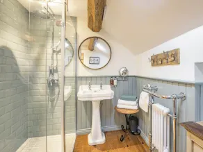 3 bedroom accommodation in Midgehole, Hebden Bridge - Image 4