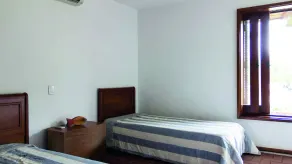 Beach house next to the Jequitimar Hotel 200m from Pernambuco Beach - Image 5