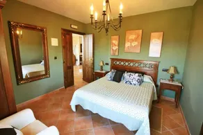 Country house with sea views - Image 5
