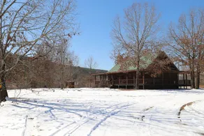 Cabin with Mountain Views - Image 5