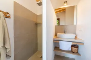 Holiday Home “Little Paradise in Banyalbufar” with Ocean and Mountain View, Terrace & Wi-Fi - Image 3