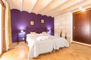 Holiday Home \"Can Cuixa\" with Pool, Wi-Fi, Air Conditioning & Garden - Image 5