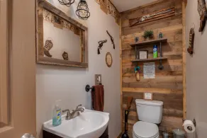 Green Acres Barn Apartment...sleeps 2 comfortably but will sleep 4.   - Image 4
