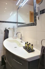 Appartamento con sauna, terrazza e piscina - Image 4