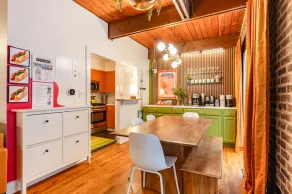 Lincoln Park 3BR Townhome • Rooftop • King Suite • Sleeps 10 - Image 2
