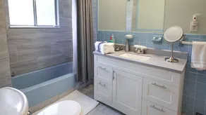 LARGE Clean Updated Lake front Cottage with THE MOST INCREDIBLE VIEW & BEACH !!! - Image 4