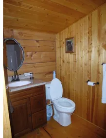 Amish-Built Cabin in the Driftless Area - Image 4