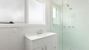 Springs Beach House - Image 2