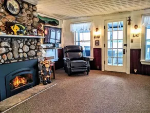 Unique Cottage - Image 2